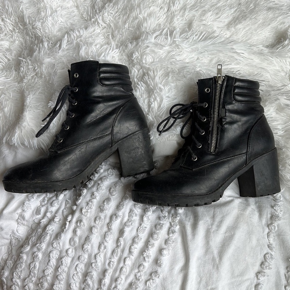 Steve Madden boot heels